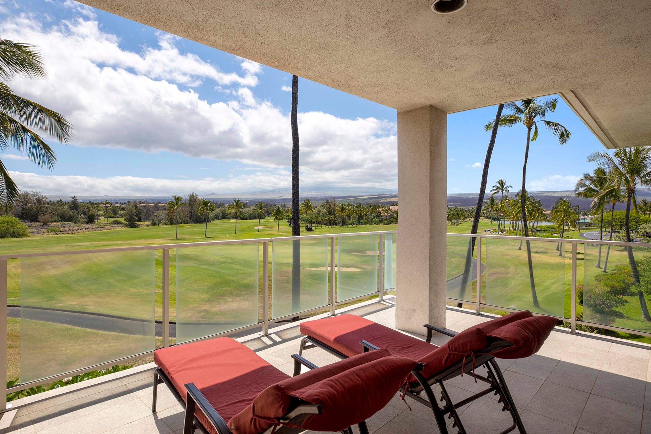 Top Floor Condo, Large Lanai with Views, Pool - Photo 33