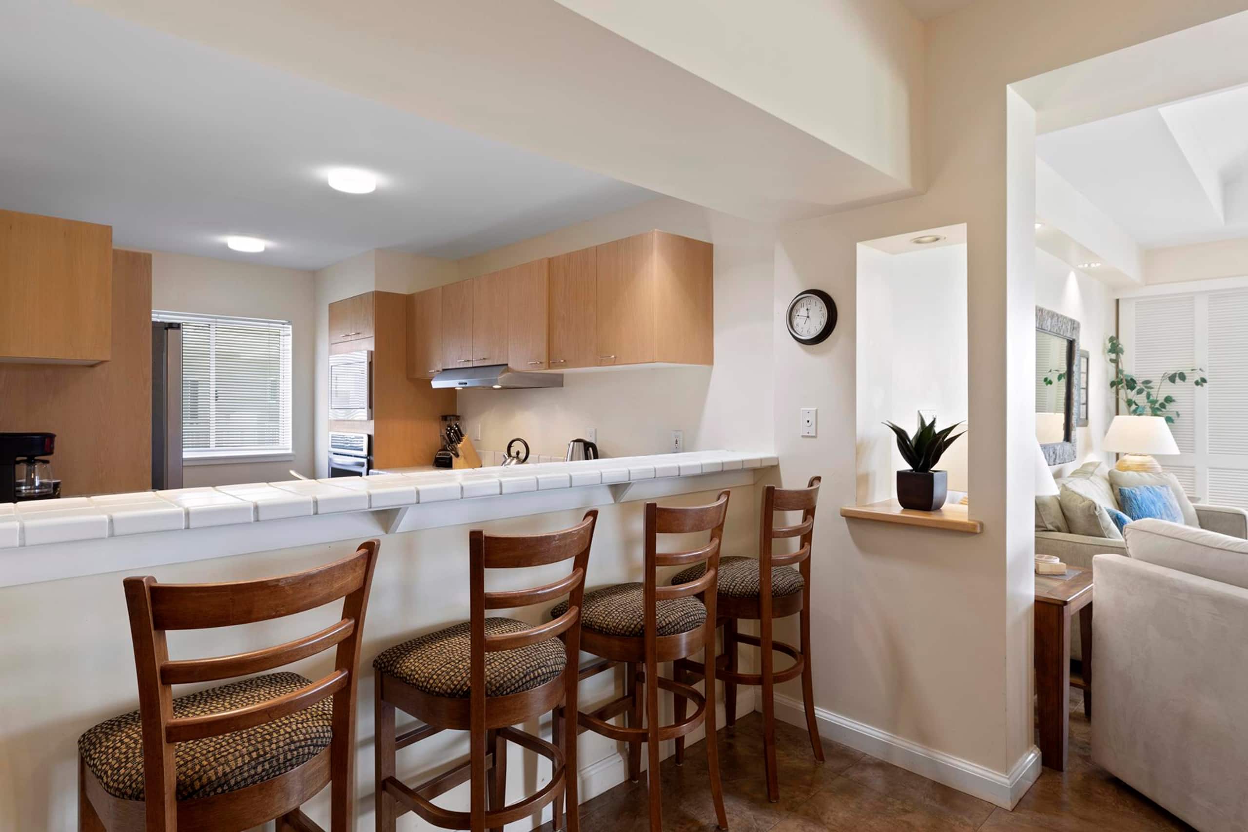 Top Floor Condo, Large Lanai with Views, Pool - Photo 14