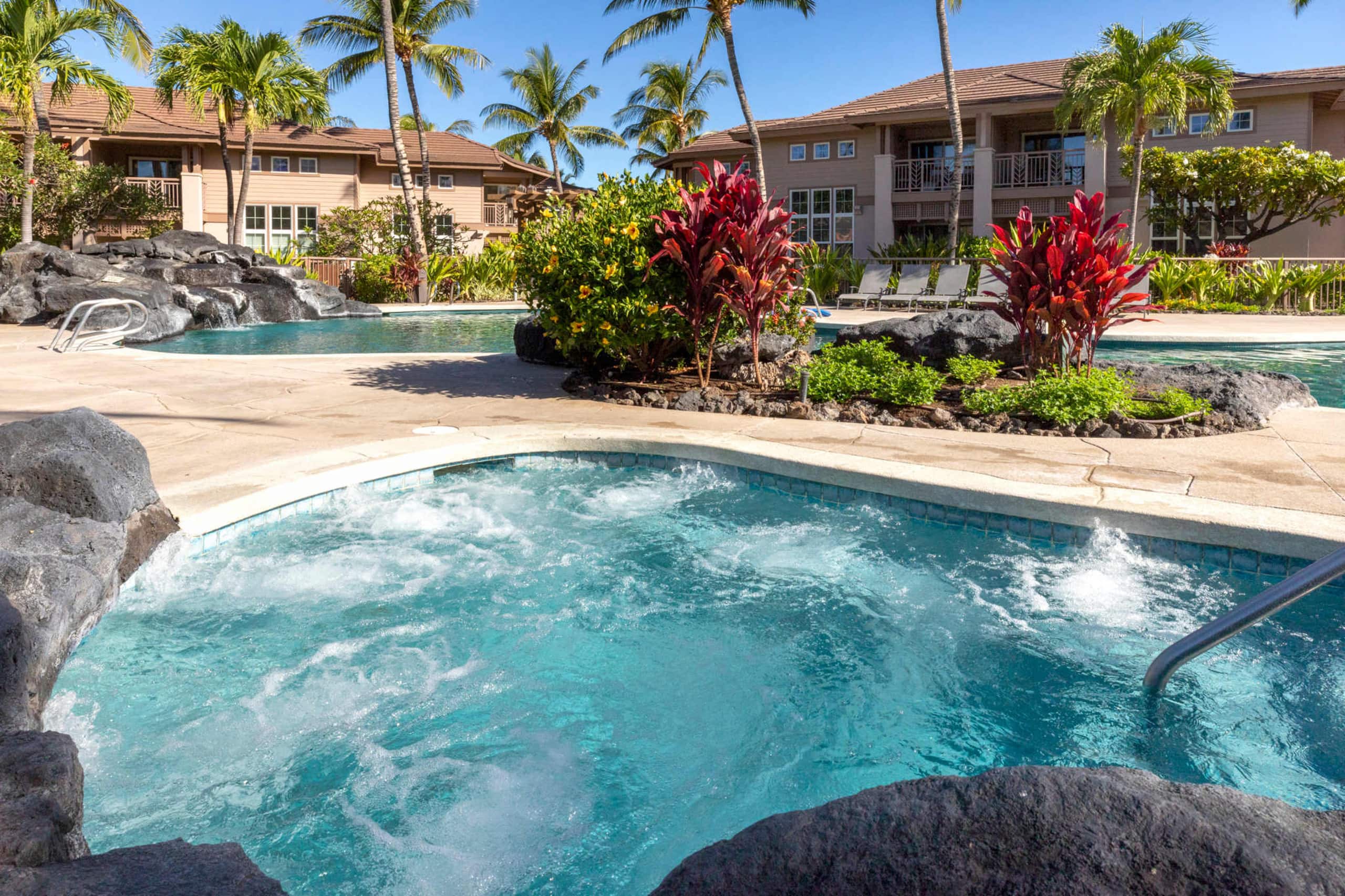 Pool, Golf Course Views, BBQ, Hot tub, Tennis, Gym - Photo 33
