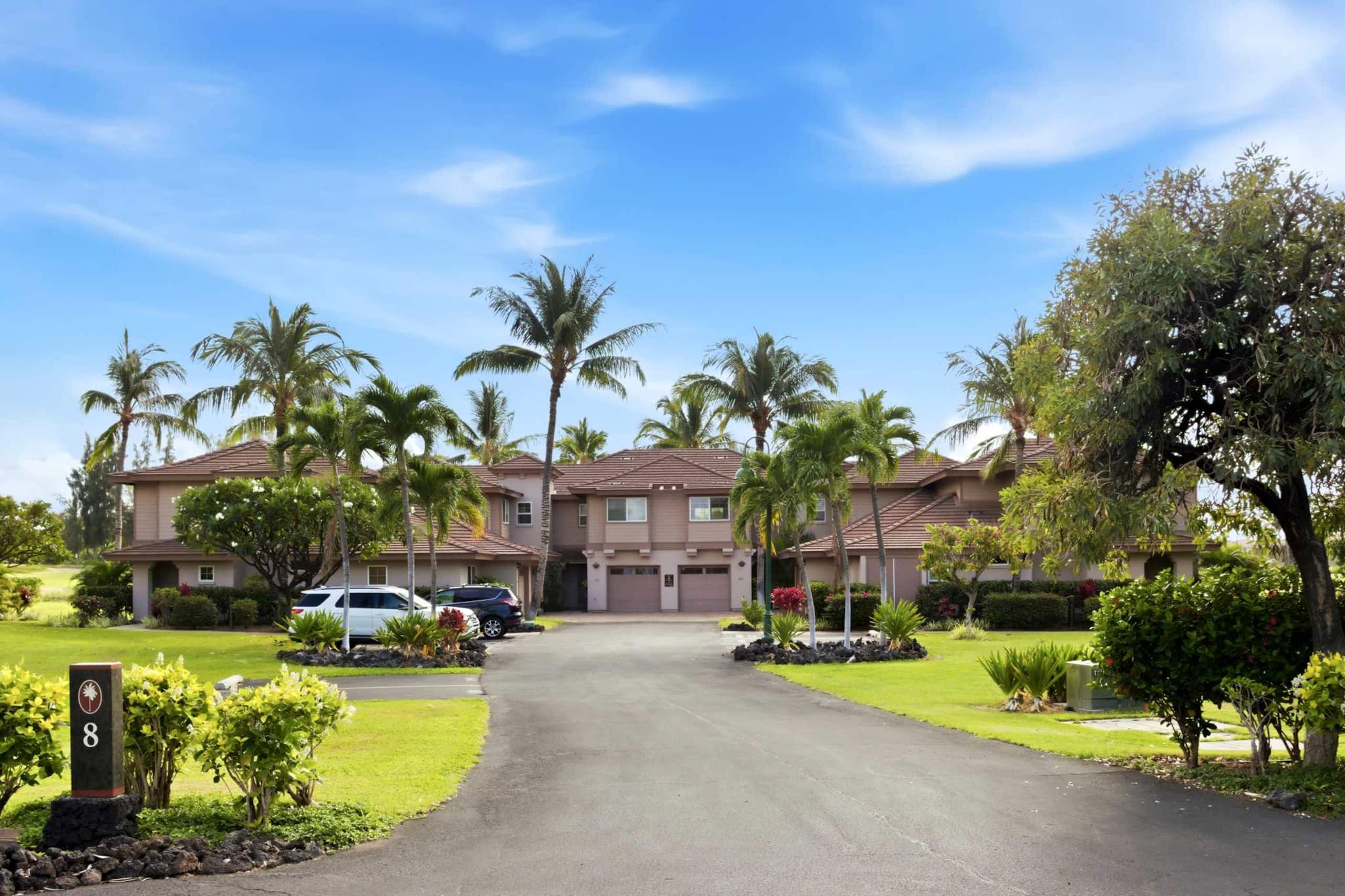 Pool, Golf Course Views, BBQ, Hot tub, Tennis, Gym - Photo 31