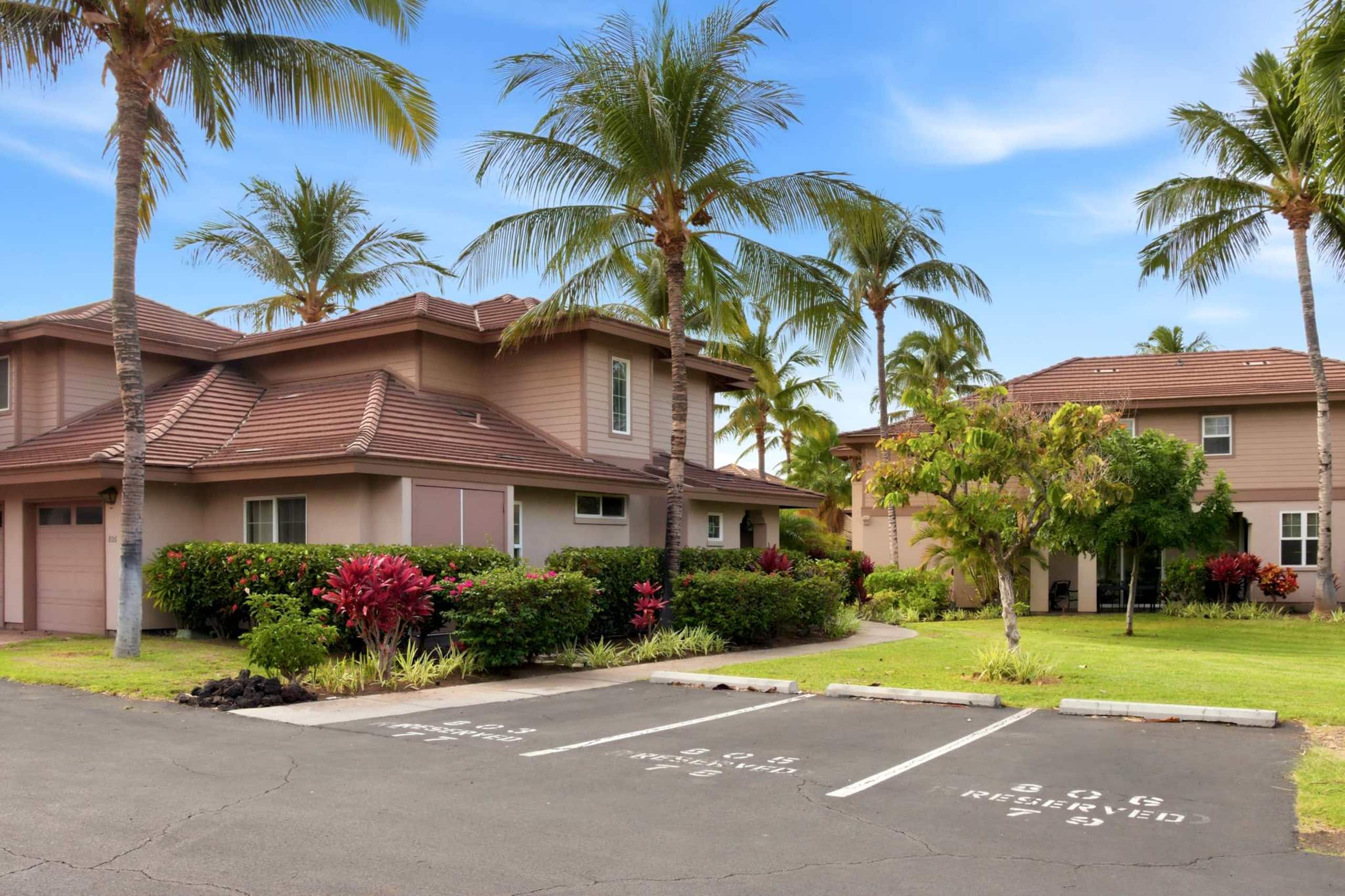 Pool, Golf Course Views, BBQ, Hot tub, Tennis, Gym - Photo 28