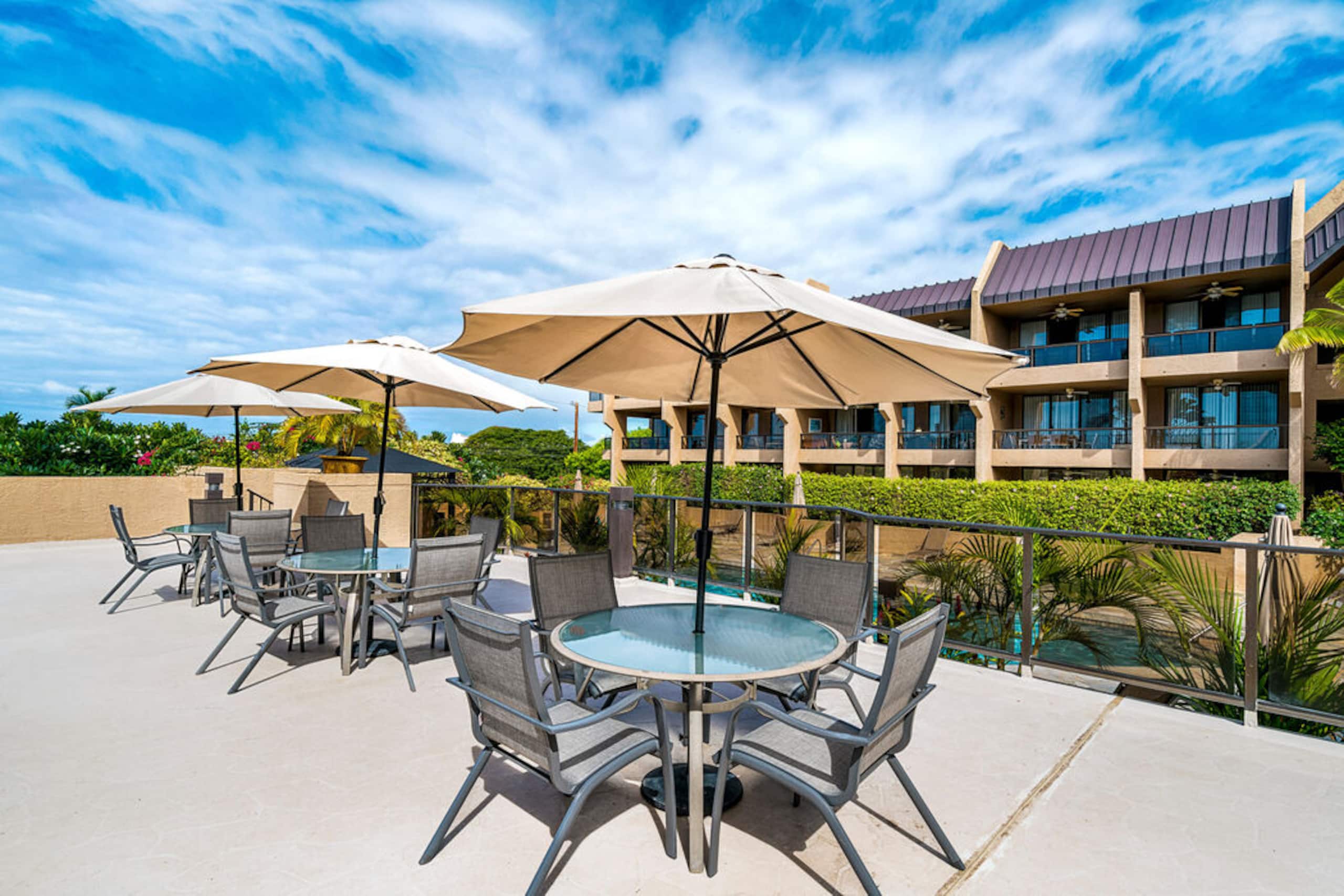 Condo in Kailua-Kona · ★4.89 · 2 bedrooms · 3 beds · 3 baths - Image 37