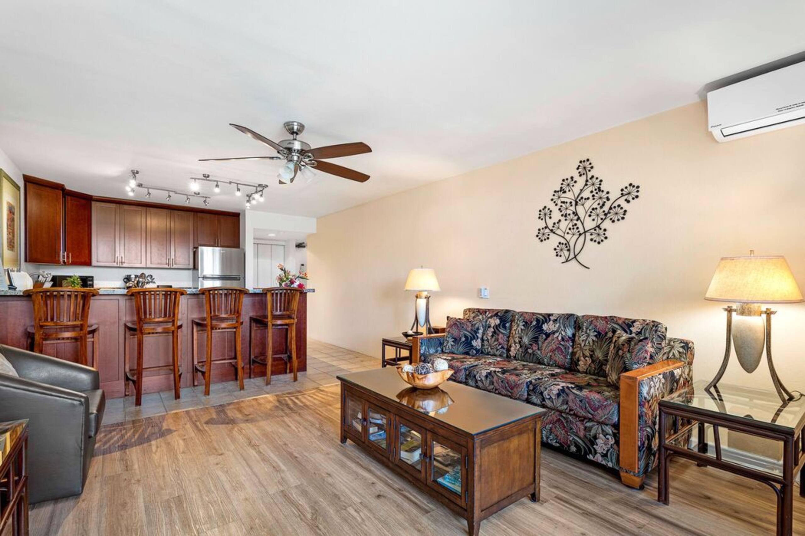 Condo in Kailua-Kona · ★4.89 · 2 bedrooms · 3 beds · 3 baths - Image 10