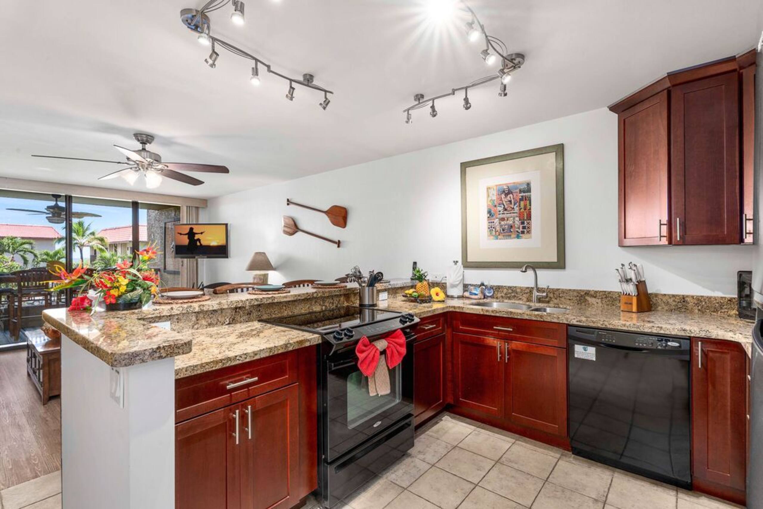 Condo in Kailua-Kona · ★4.89 · 2 bedrooms · 3 beds · 3 baths - Image 13