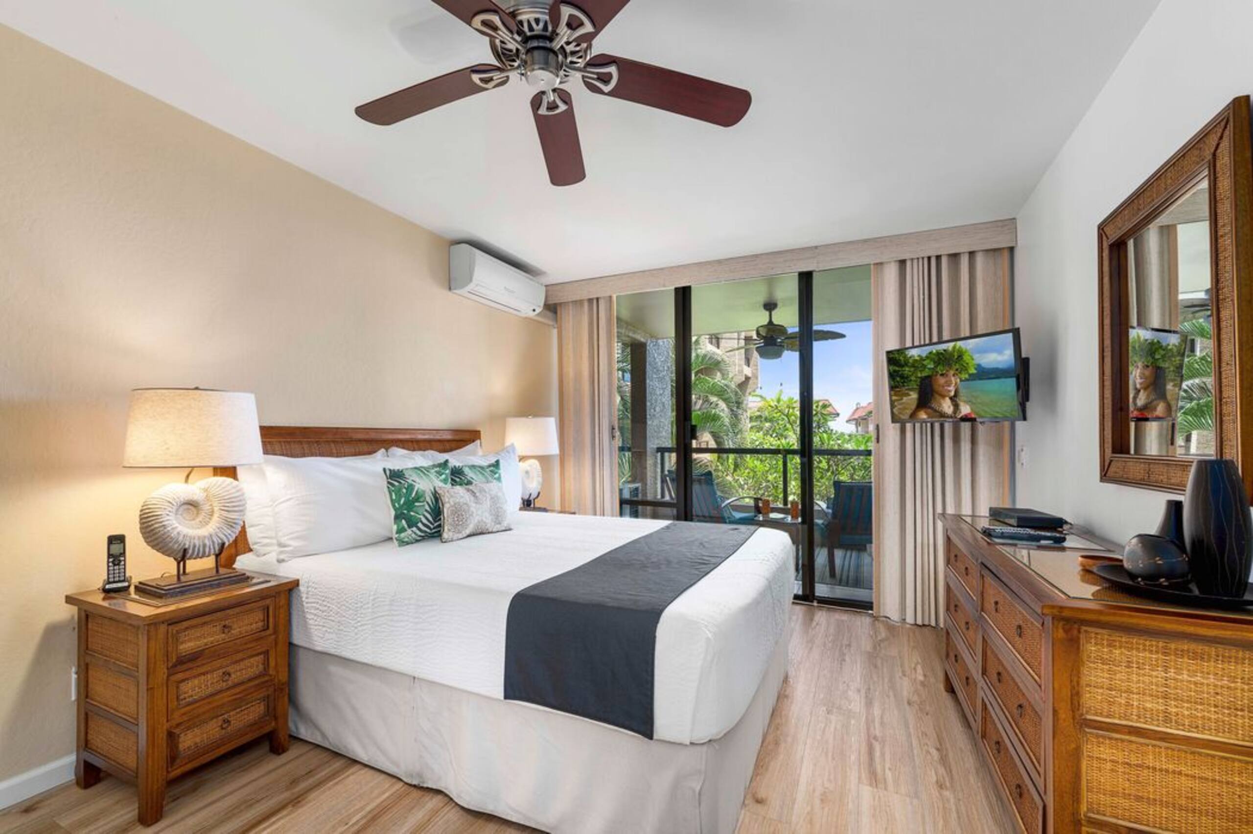 Condo in Kailua-Kona · ★4.89 · 2 bedrooms · 3 beds · 3 baths - Image 4