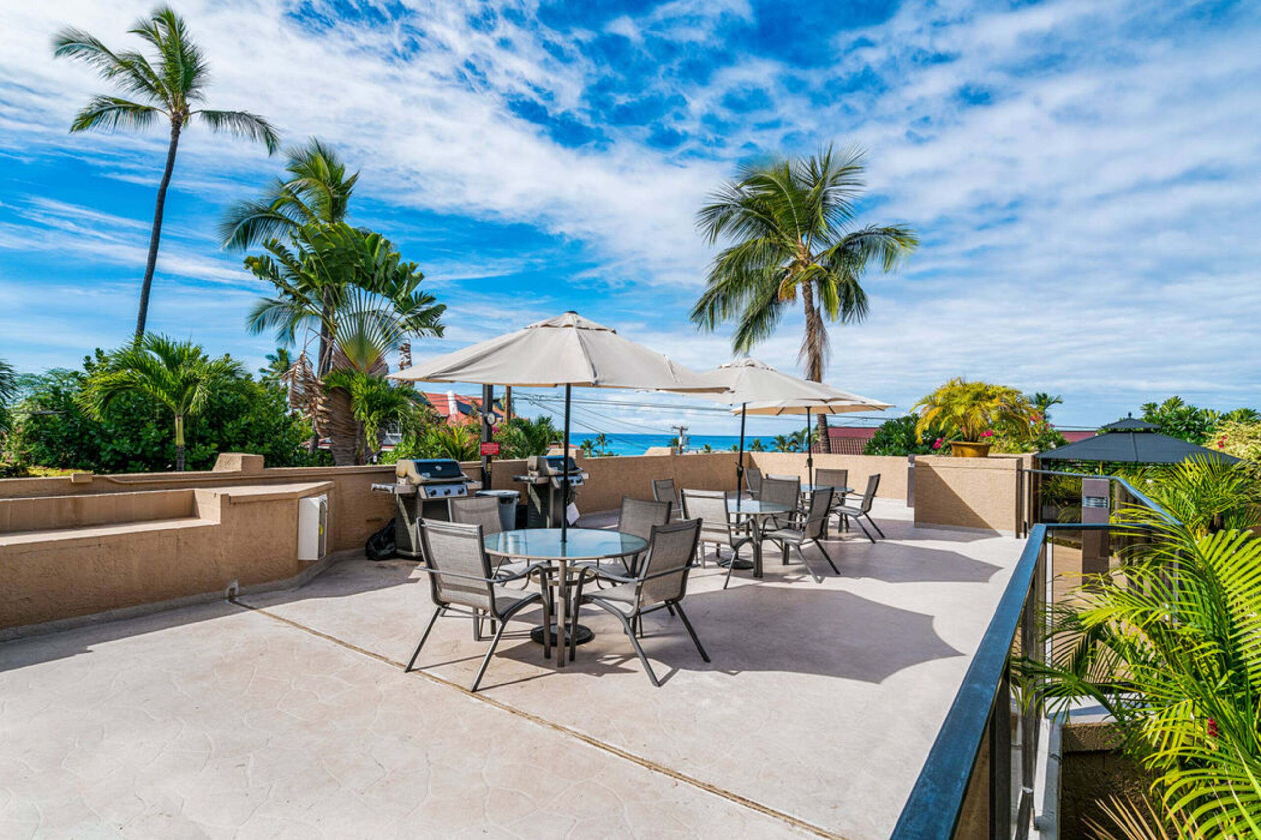 Condo in Kailua-Kona · ★4.89 · 2 bedrooms · 3 beds · 3 baths - Image 38