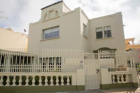 w* | Impressive 5BR w/ Terrace in Miraflores