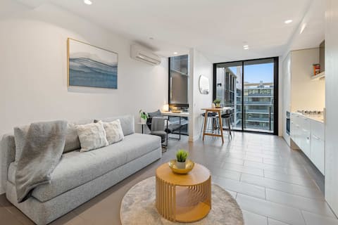 Edy - Southbank Stunner with WIFI Parking