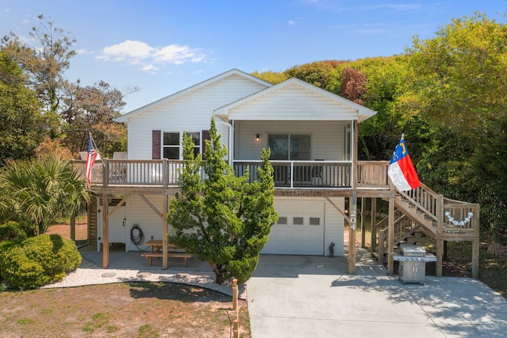 Remodeled Home Close To The Beach And Sound - Emerald Isle, NC