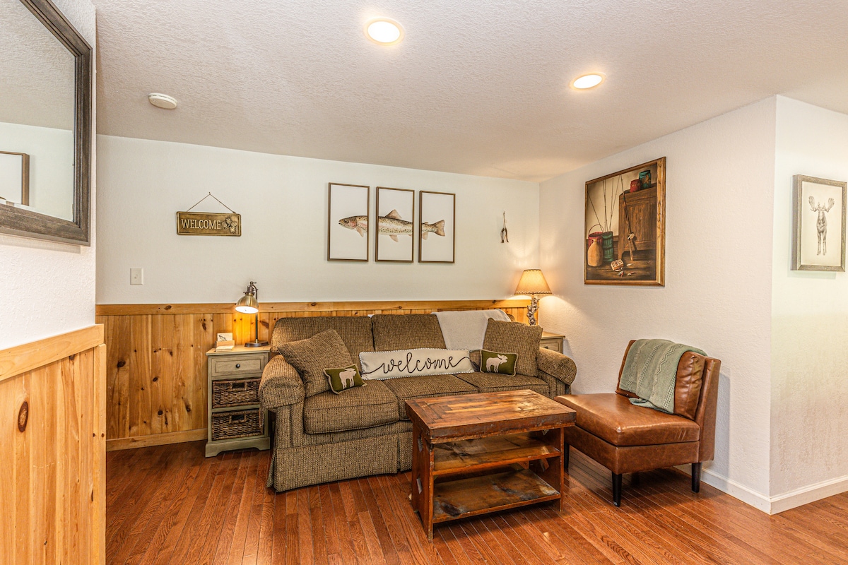 Habitación delantera con sofá cama