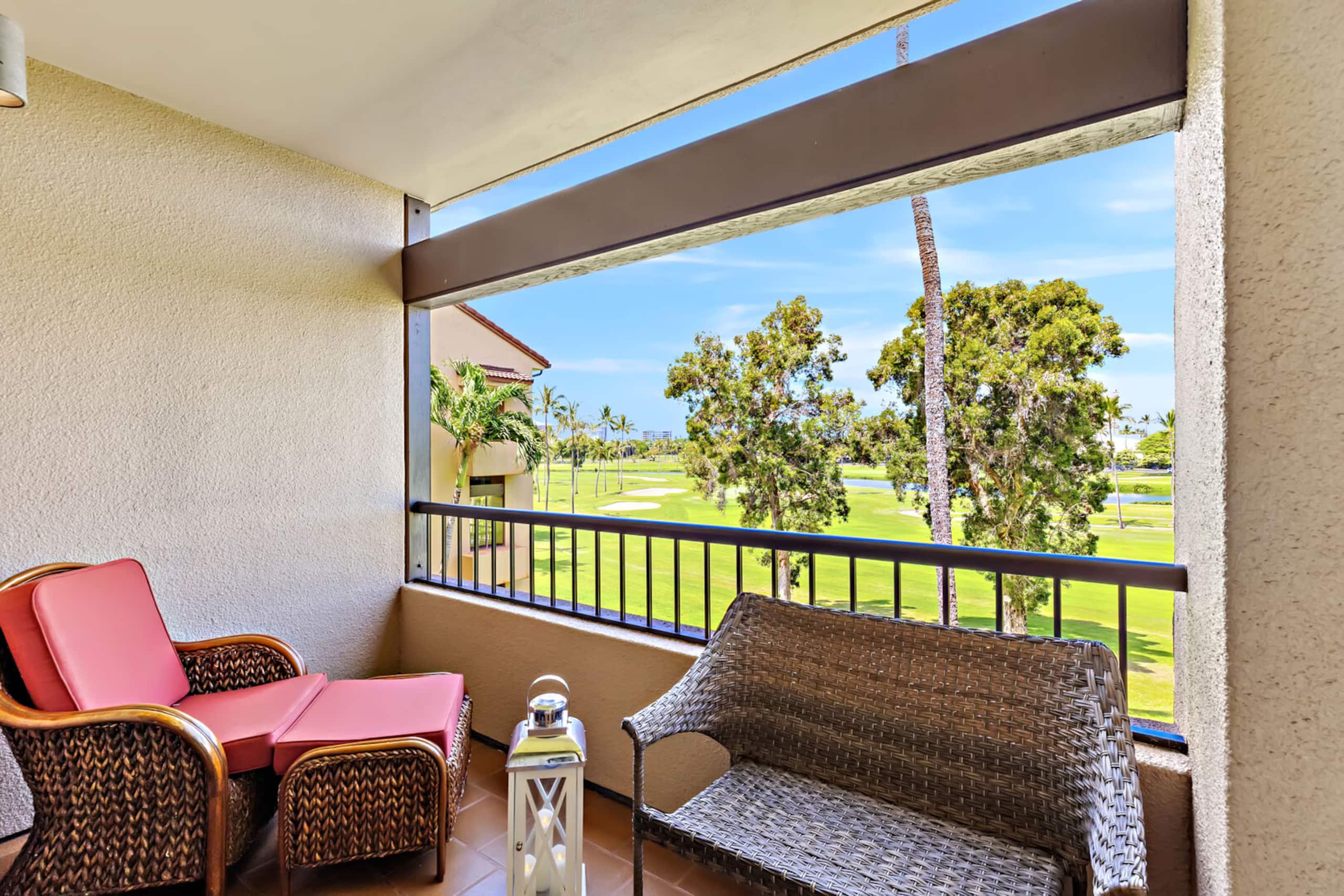 Condo in Lahaina · ★4.86 · 2 bedrooms · 3 beds · 2 private baths - Image 5