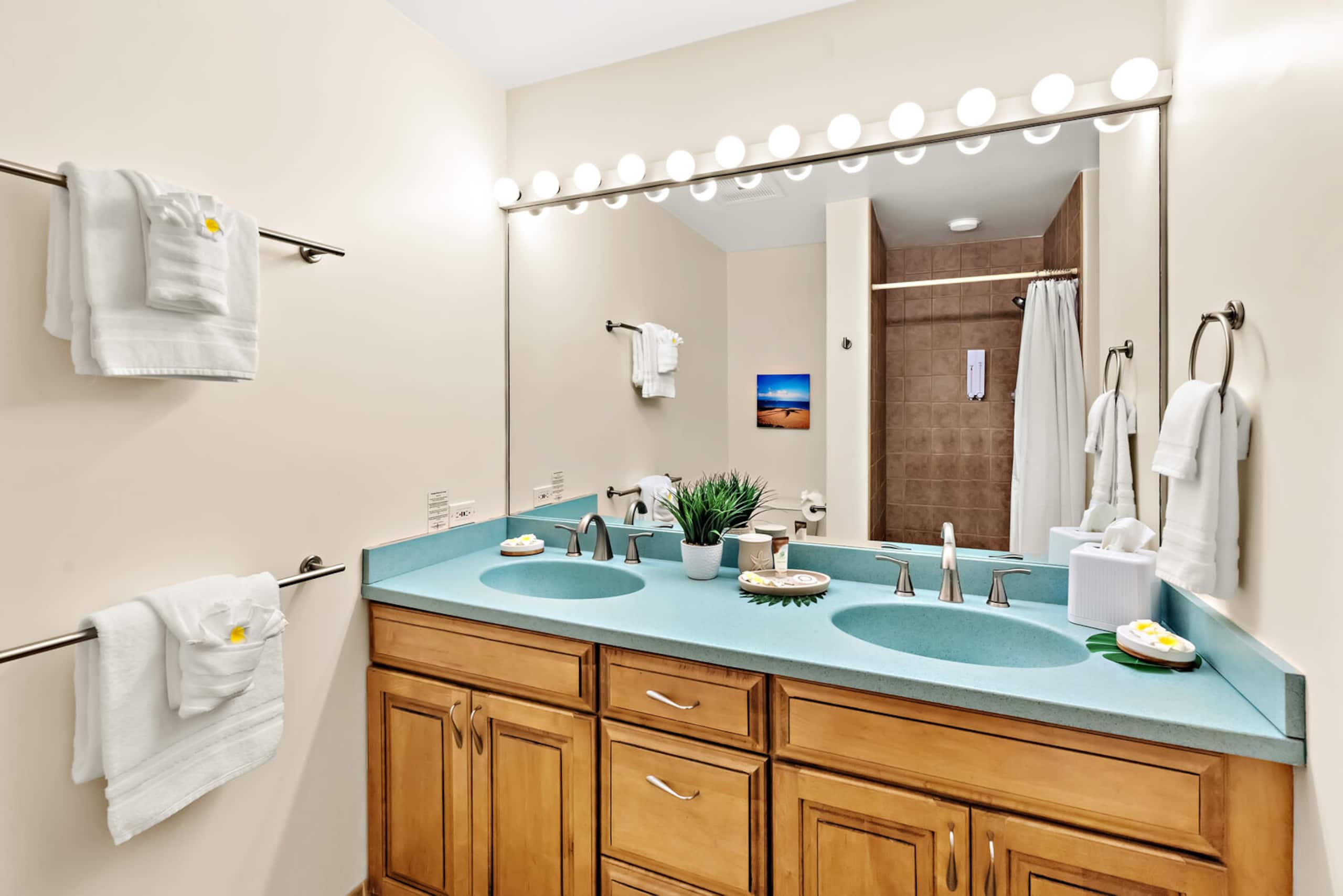 Condo in Lahaina · ★4.86 · 2 bedrooms · 3 beds · 2 private baths - Image 21