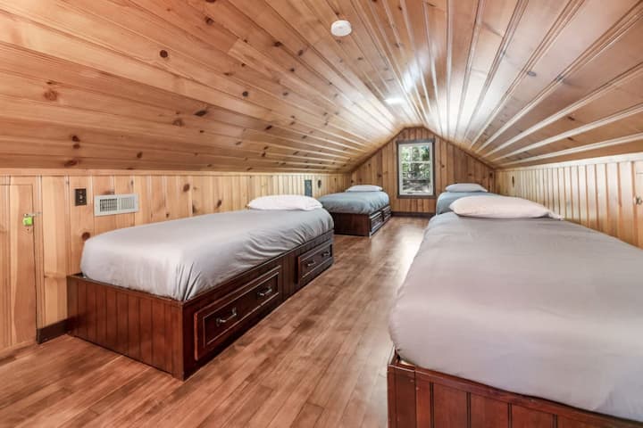 Podkrovie na 2. poschodí