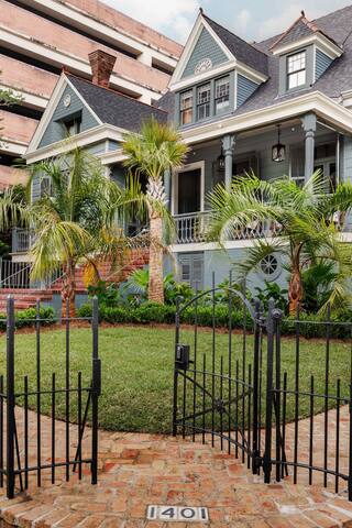 Garden District Hotel | Shared Heated Pool gallery image 5