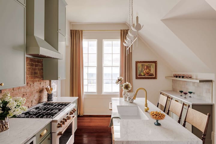 Lush Garden District Suite | Shared Outdoor Space