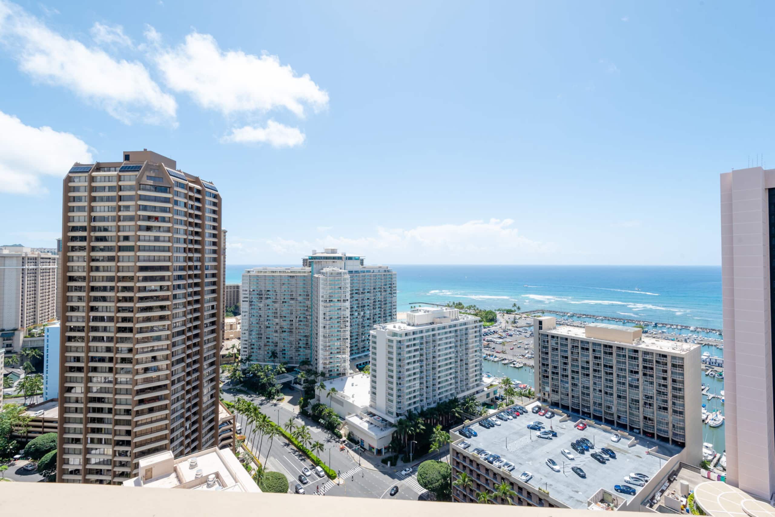 Condo in Honolulu · ★4.63 · 1 bedroom · 3 beds · 1 private bath - Image 1