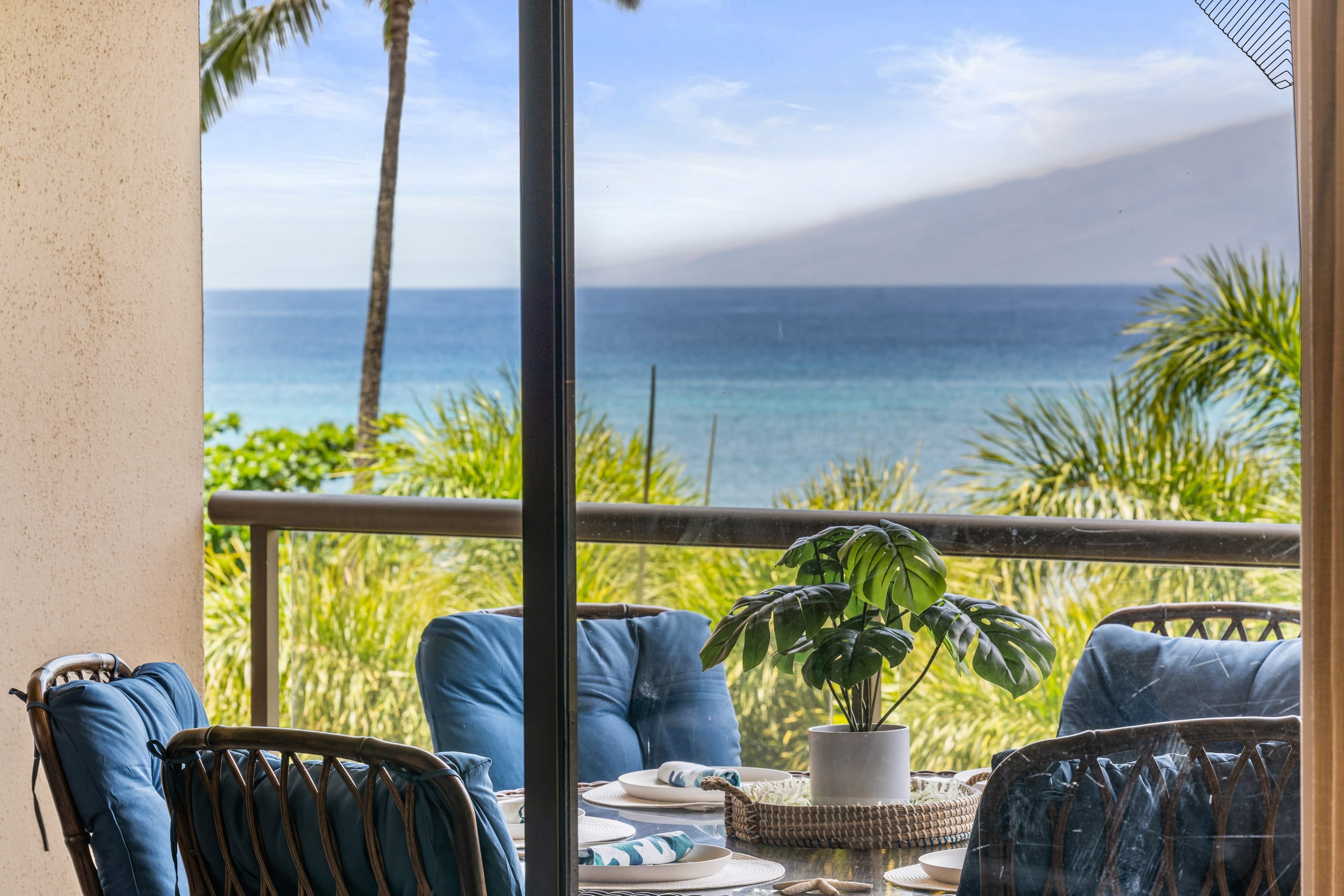 Condo in Lahaina · ★4.86 · 2 bedrooms · 3 beds · 2 baths - Image 31