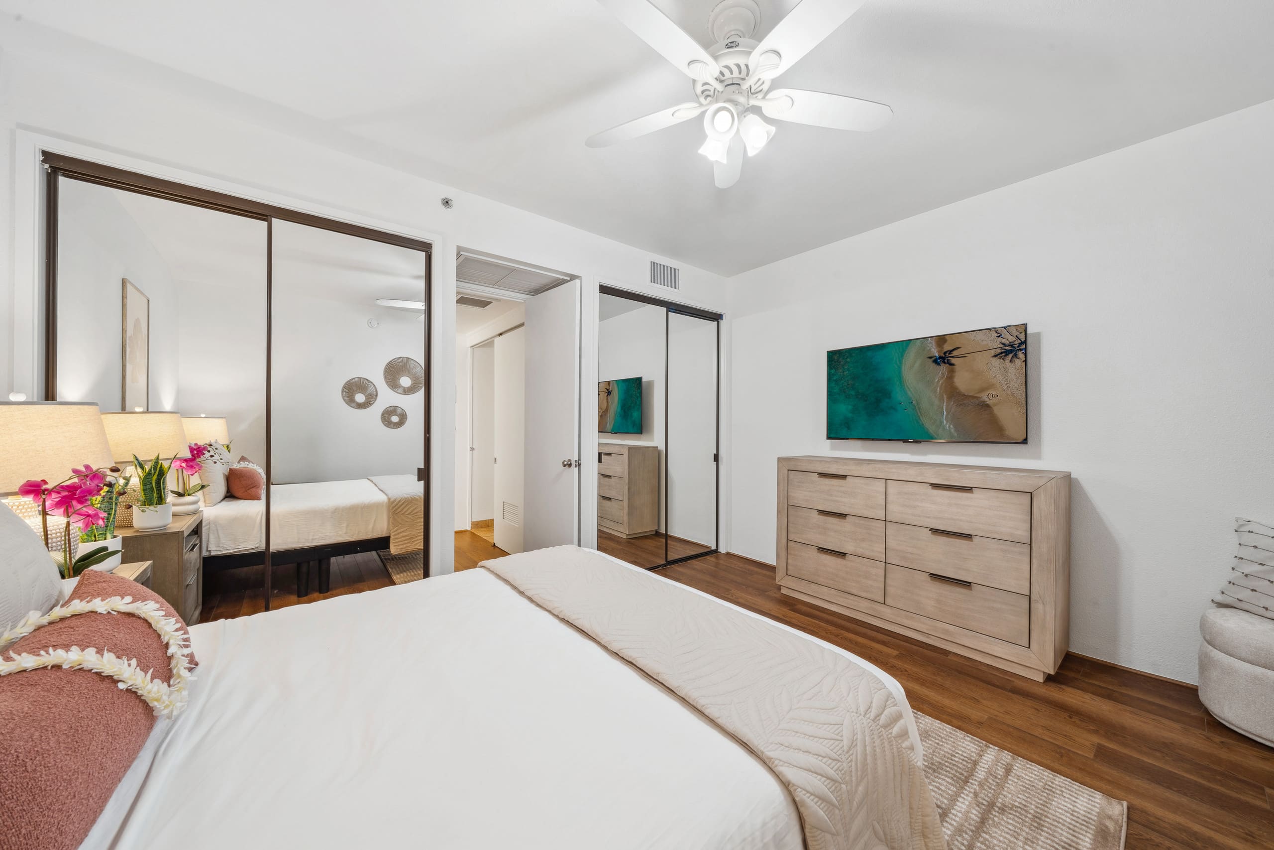 Condo in Lahaina · ★4.86 · 2 bedrooms · 3 beds · 2 baths - Image 21