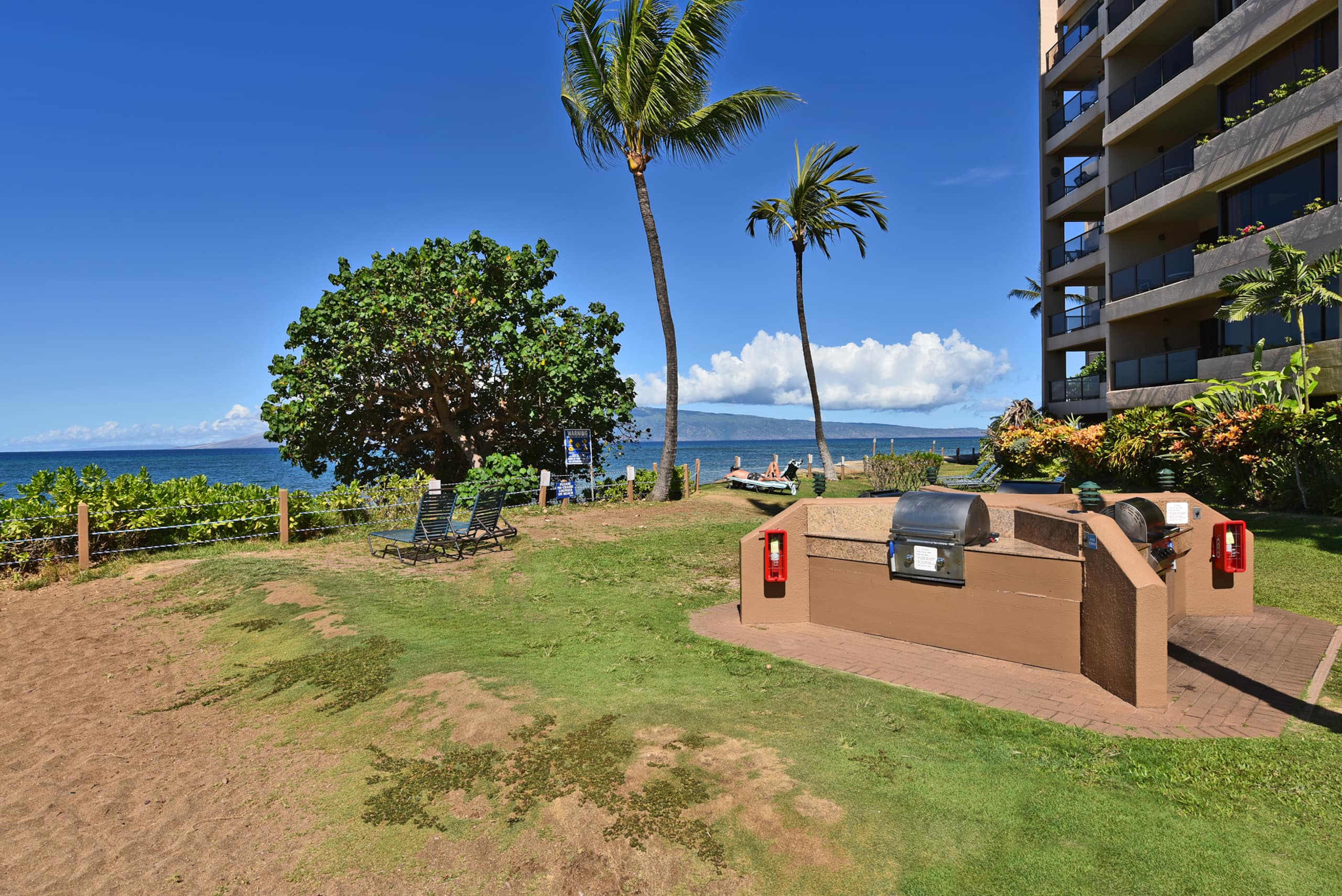 Condo in Lahaina · ★4.86 · 2 bedrooms · 3 beds · 2 baths - Image 46