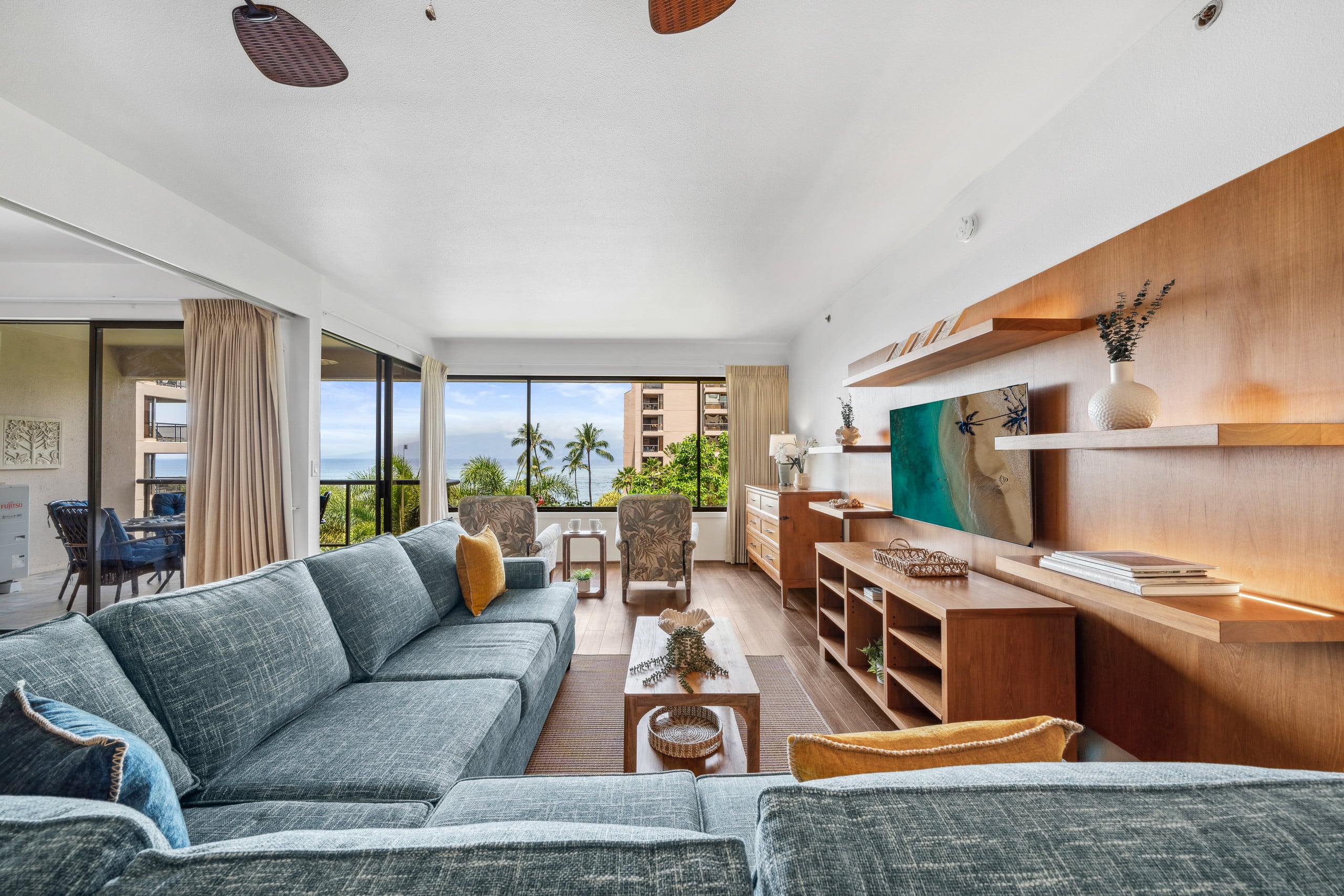 Condo in Lahaina · ★4.86 · 2 bedrooms · 3 beds · 2 baths - Image 1