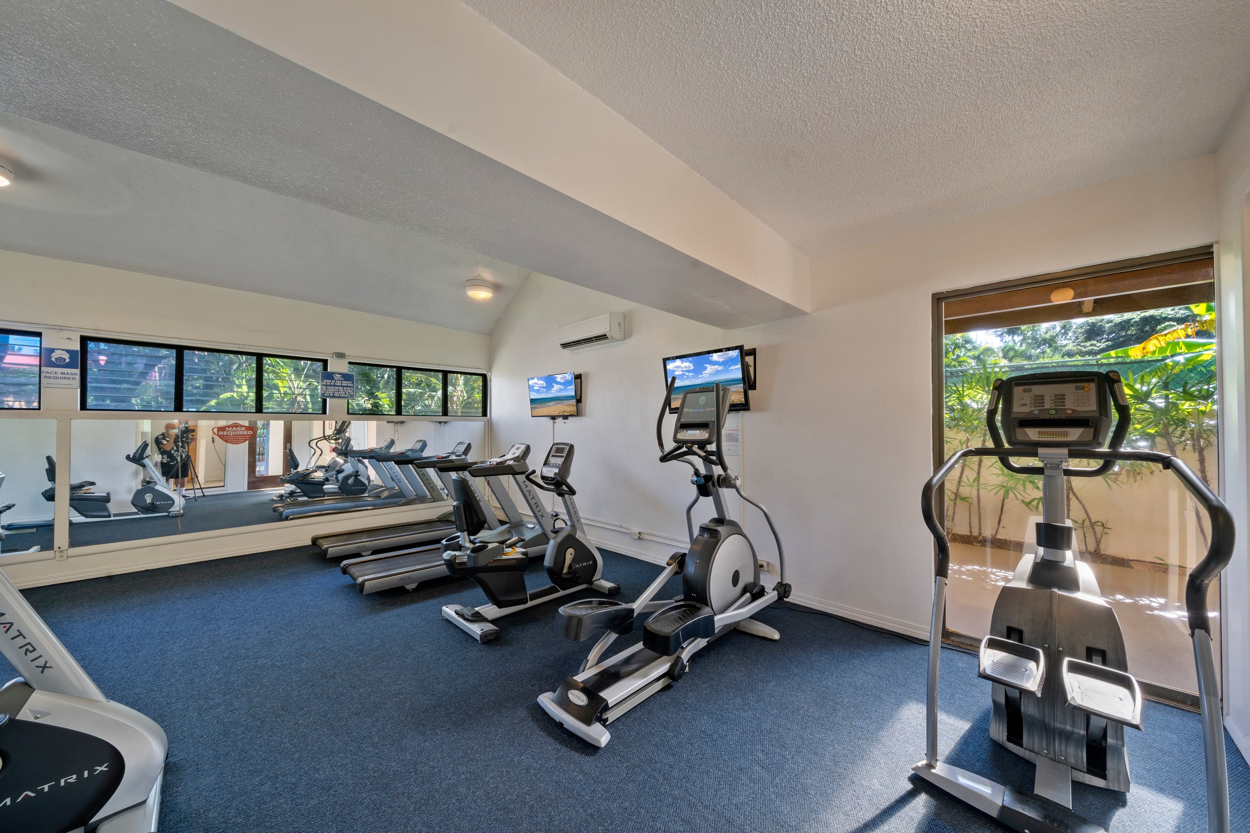 Condo in Lahaina · ★4.86 · 2 bedrooms · 3 beds · 2 baths - Image 34