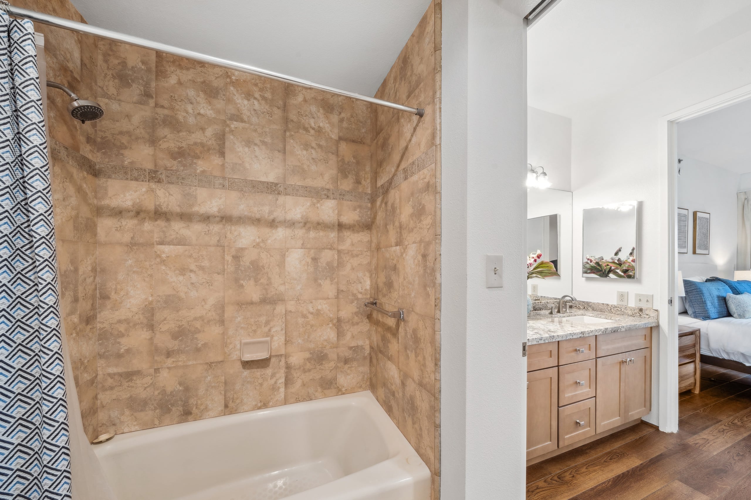 Condo in Lahaina · ★4.86 · 2 bedrooms · 3 beds · 2 baths - Image 23