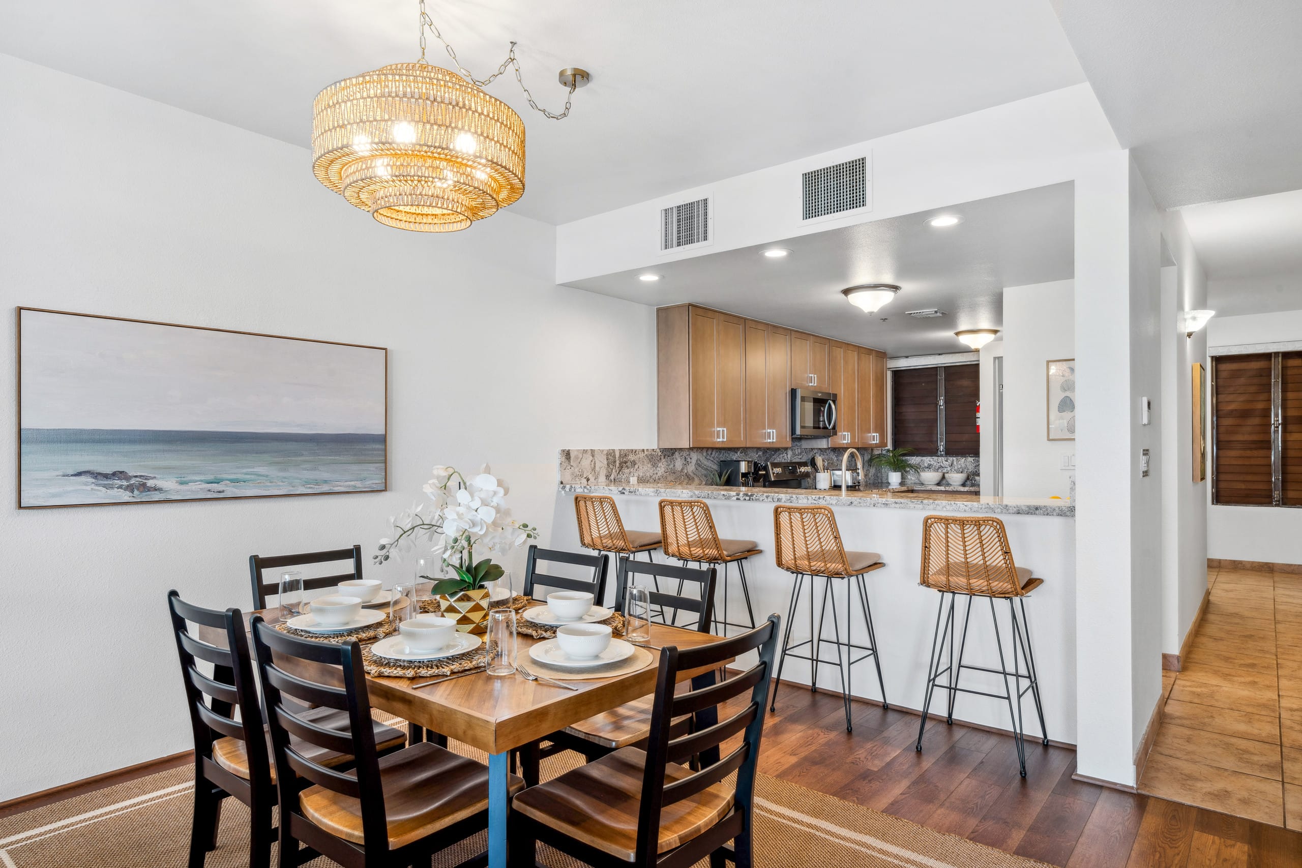 Condo in Lahaina · ★4.86 · 2 bedrooms · 3 beds · 2 baths - Image 14