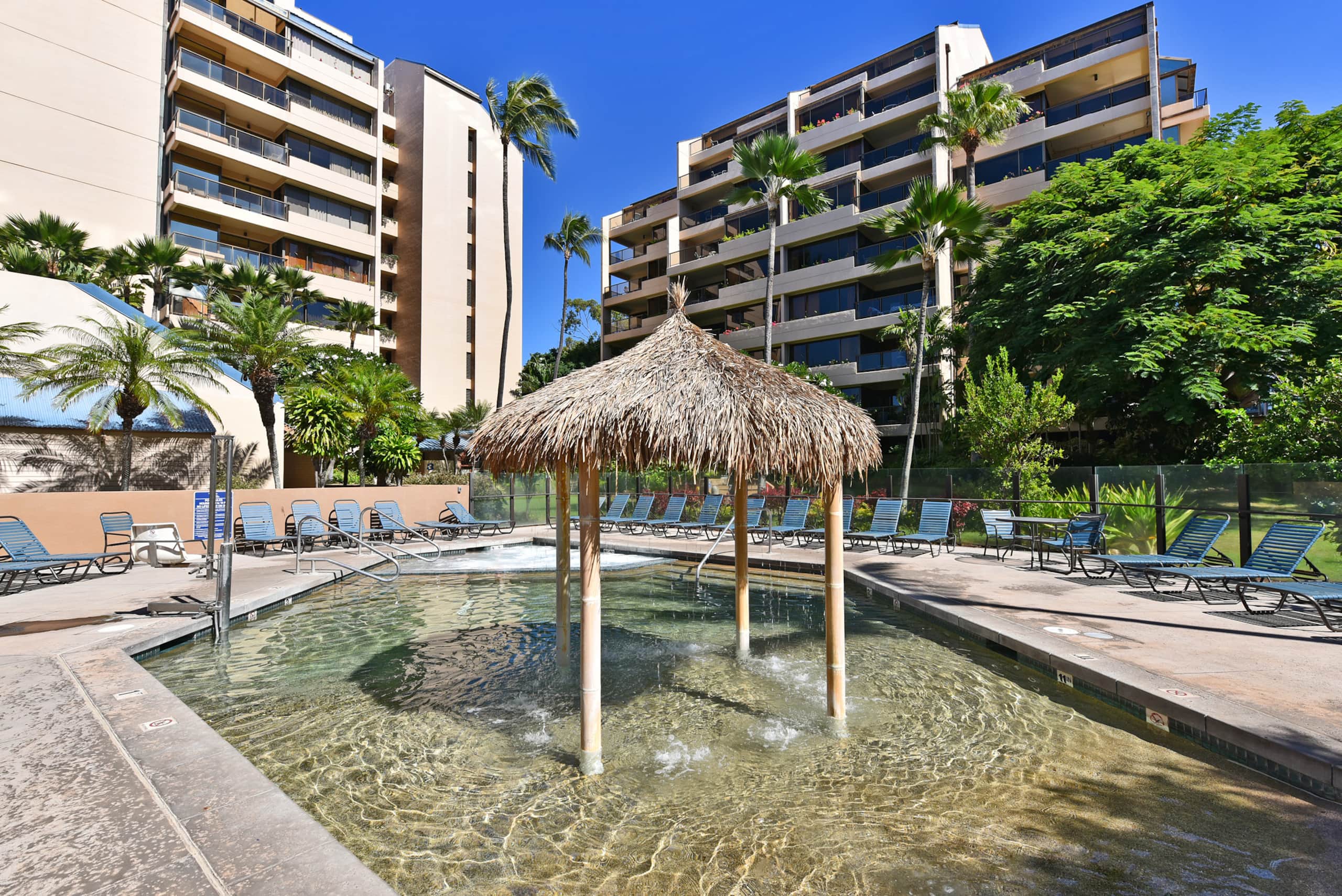 Condo in Lahaina · ★4.86 · 2 bedrooms · 3 beds · 2 baths - Image 37