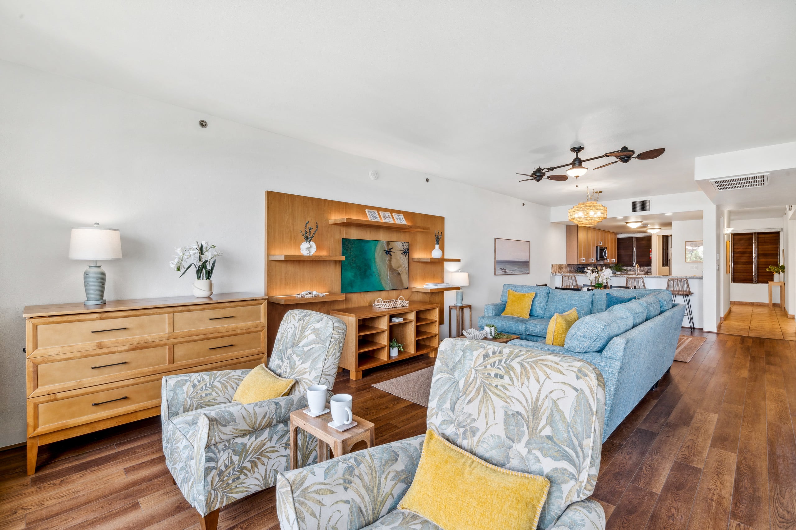 Condo in Lahaina · ★4.86 · 2 bedrooms · 3 beds · 2 baths - Image 3