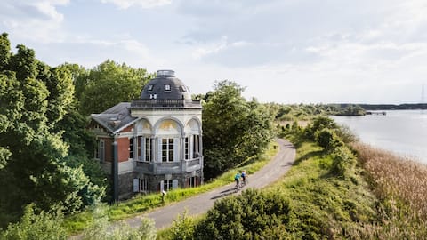 The Notelaer Pavilion