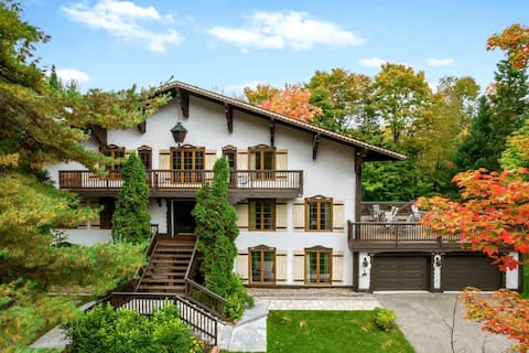 Private Pool, Hot Tub, Sauna & Lake Manor sleep 28