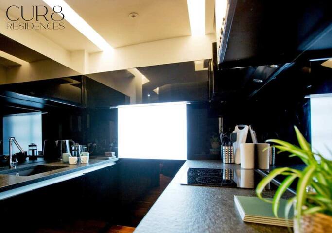 Prestige Sloane Street w/AC near Harrods gallery image 4