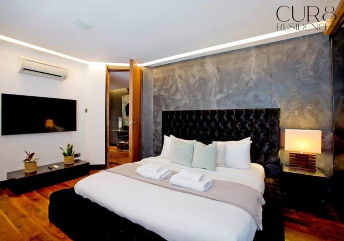 Prestige Sloane Street w/AC near Harrods gallery image 2