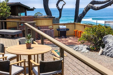 Tutu's Surf House - beach path!