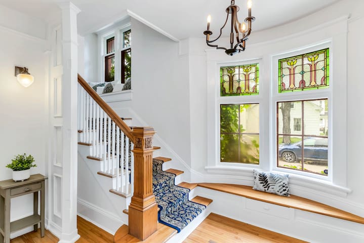 Spacious Historic Home – Downtown Moncton