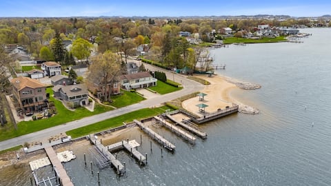 Spring Lake Lakefront, Private Dock, Sandy Beach