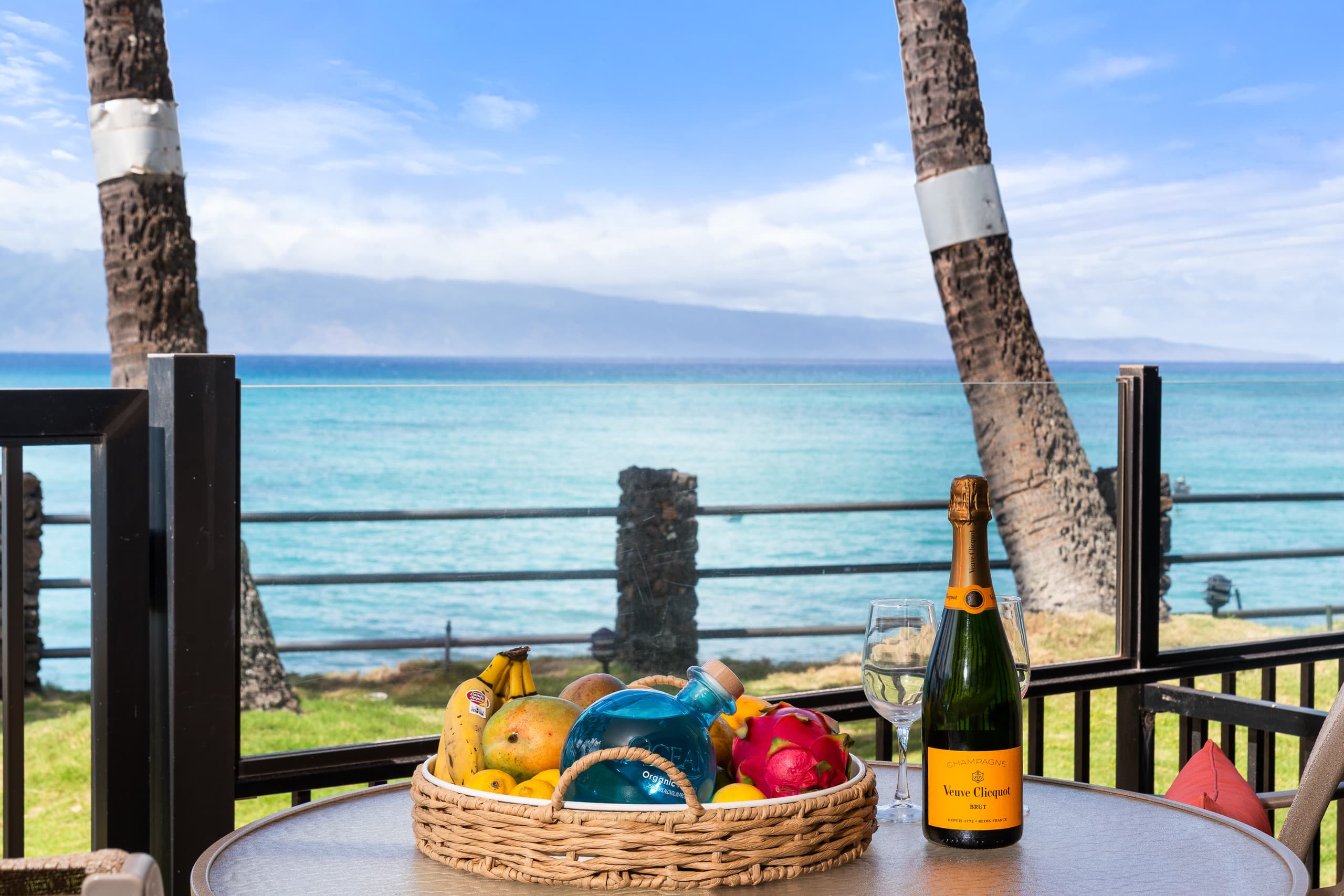 Condo in Lahaina · ★4.95 · Studio · 1 bed · 1 private bath - Image 15