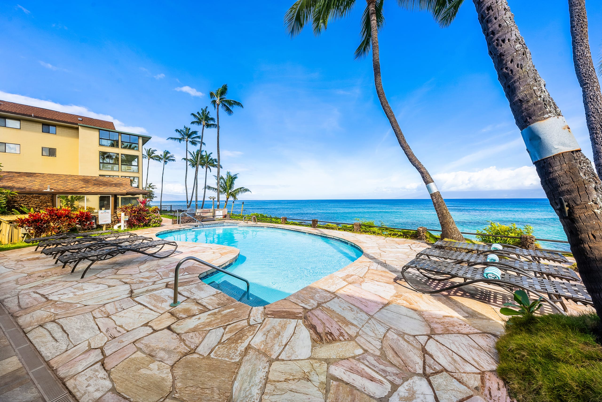 Condo in Lahaina · ★4.95 · Studio · 1 bed · 1 private bath - Image 48