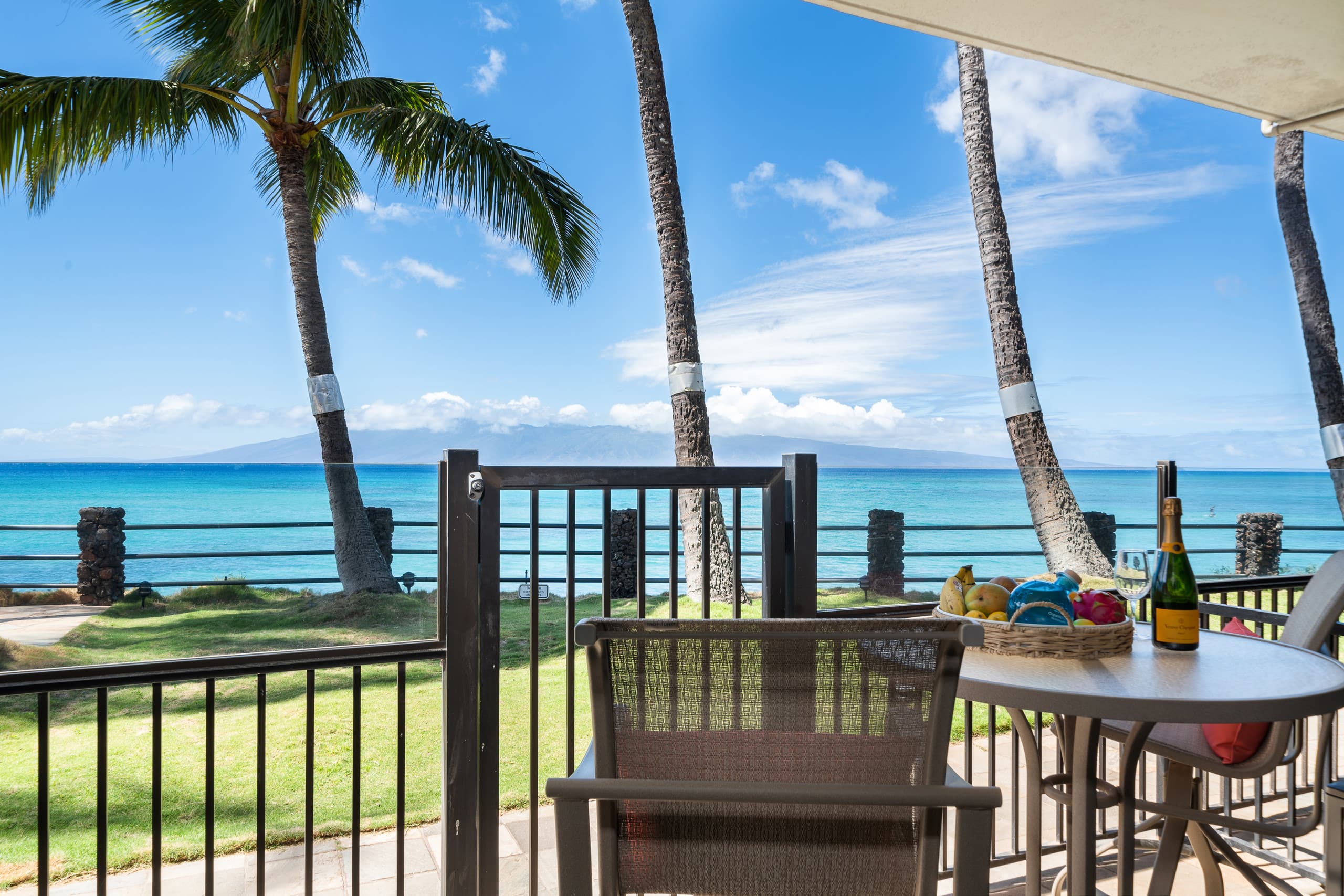 Condo in Lahaina · ★4.95 · Studio · 1 bed · 1 private bath - Image 35