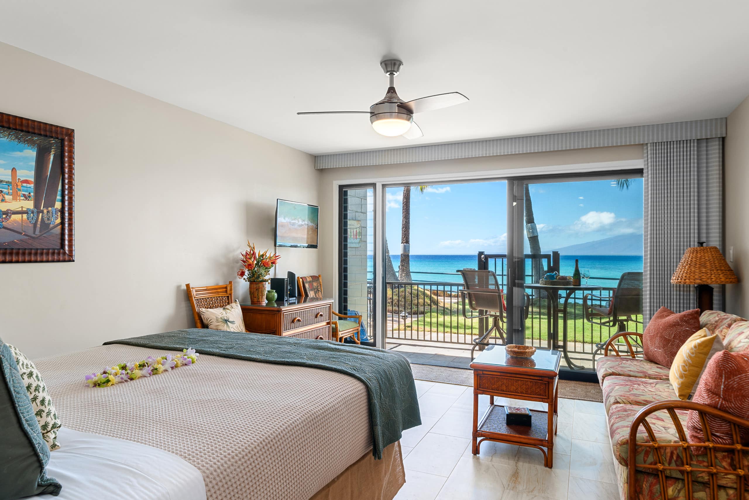 Condo in Lahaina · ★4.95 · Studio · 1 bed · 1 private bath - Image 2
