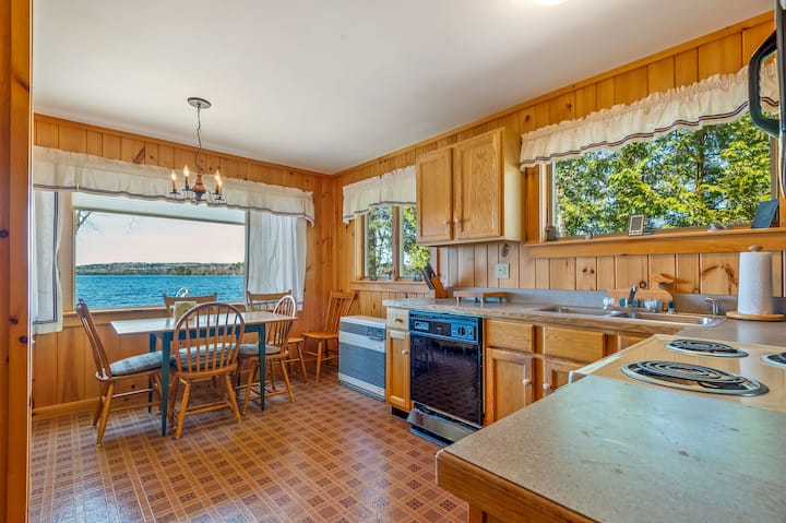 Croker Cottage | Cottage On Rangeley Lake - Rangeley, ME