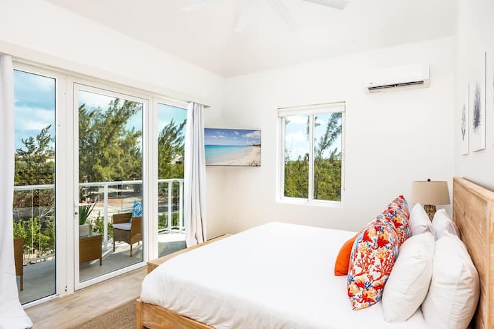 להתעורר לנופים עוצרי נשימה של האוקיינוס.