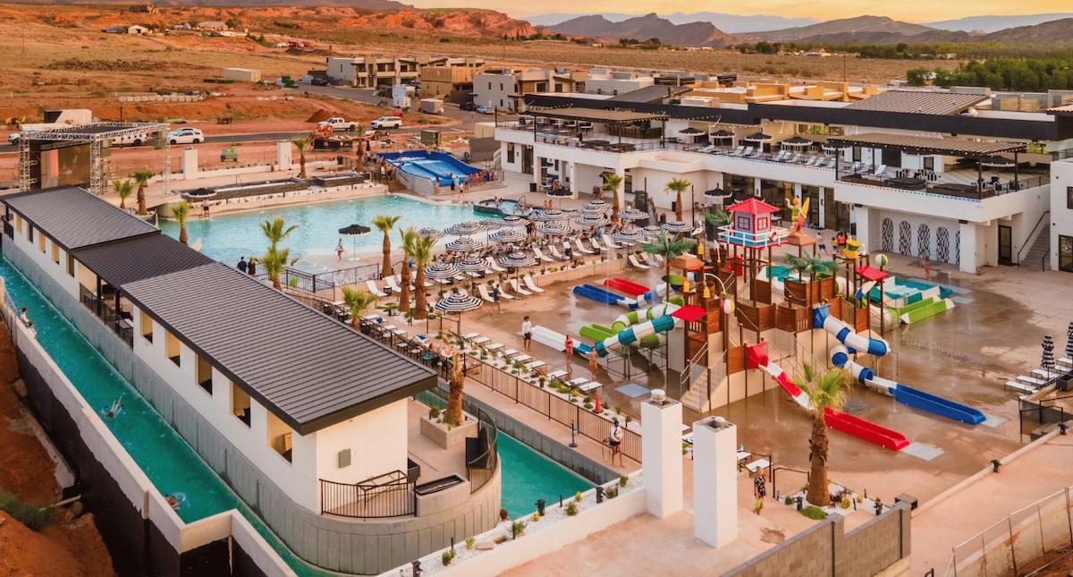 Pecan Valley 5154 Private Pool & Pickleball Court - Houses for