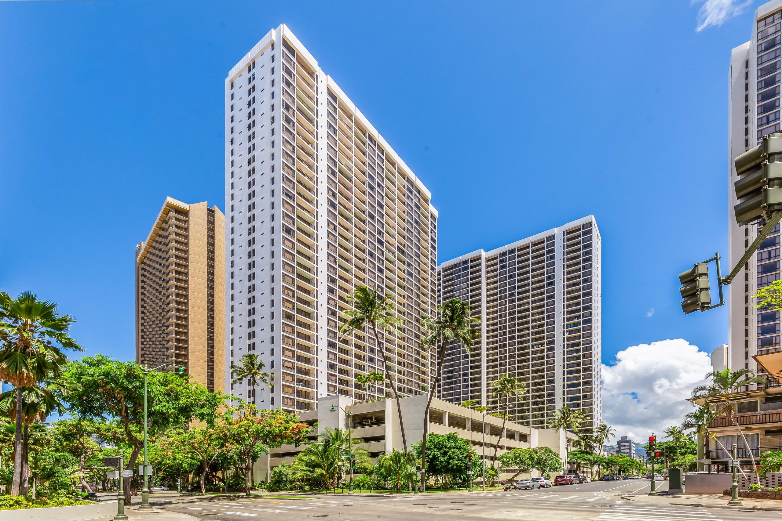 Condo in Honolulu · ★4.76 · 1 bedroom · 1 bed · 1 private bath - Image 18