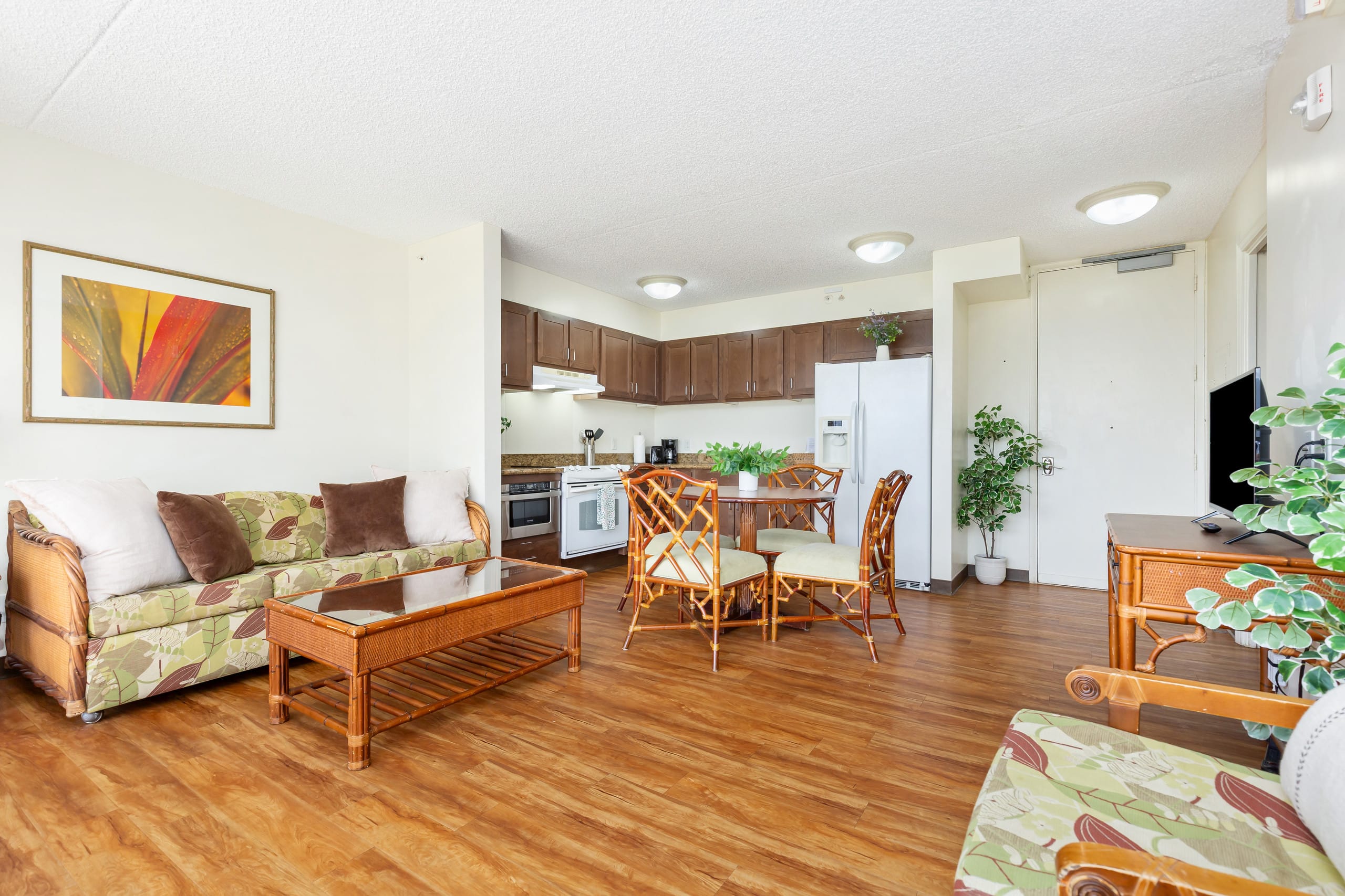 Condo in Honolulu · ★4.76 · 1 bedroom · 1 bed · 1 private bath - Image 8