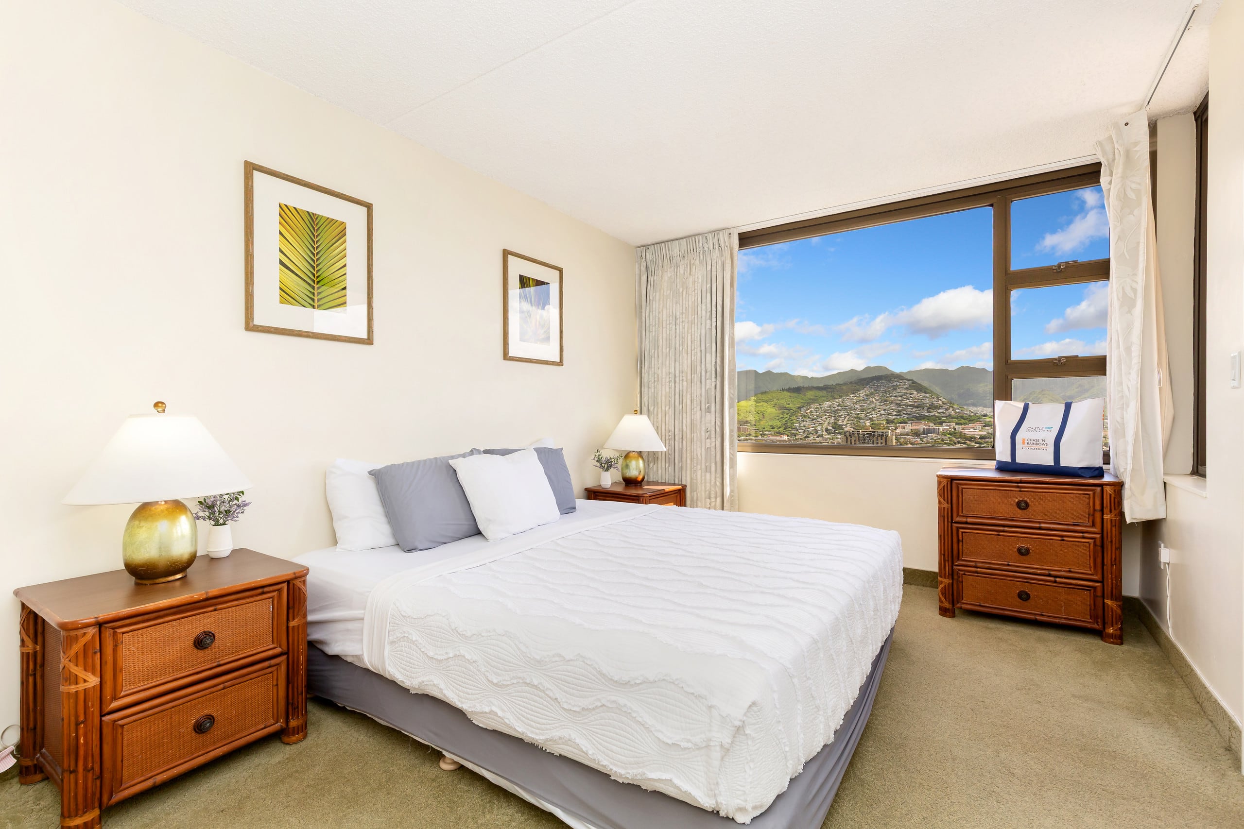 Condo in Honolulu · ★4.76 · 1 bedroom · 1 bed · 1 private bath - Image 4