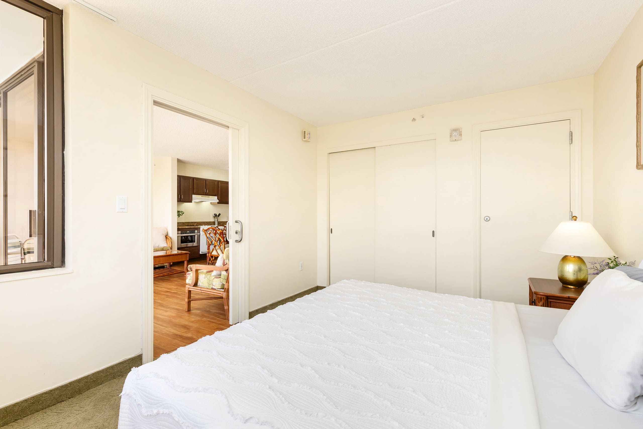 Condo in Honolulu · ★4.76 · 1 bedroom · 1 bed · 1 private bath - Image 12