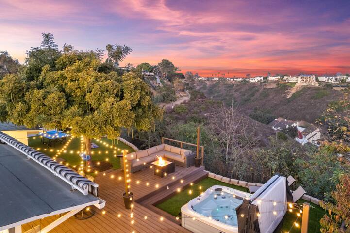 Hot Tub and Patio at Clairemont 4BR