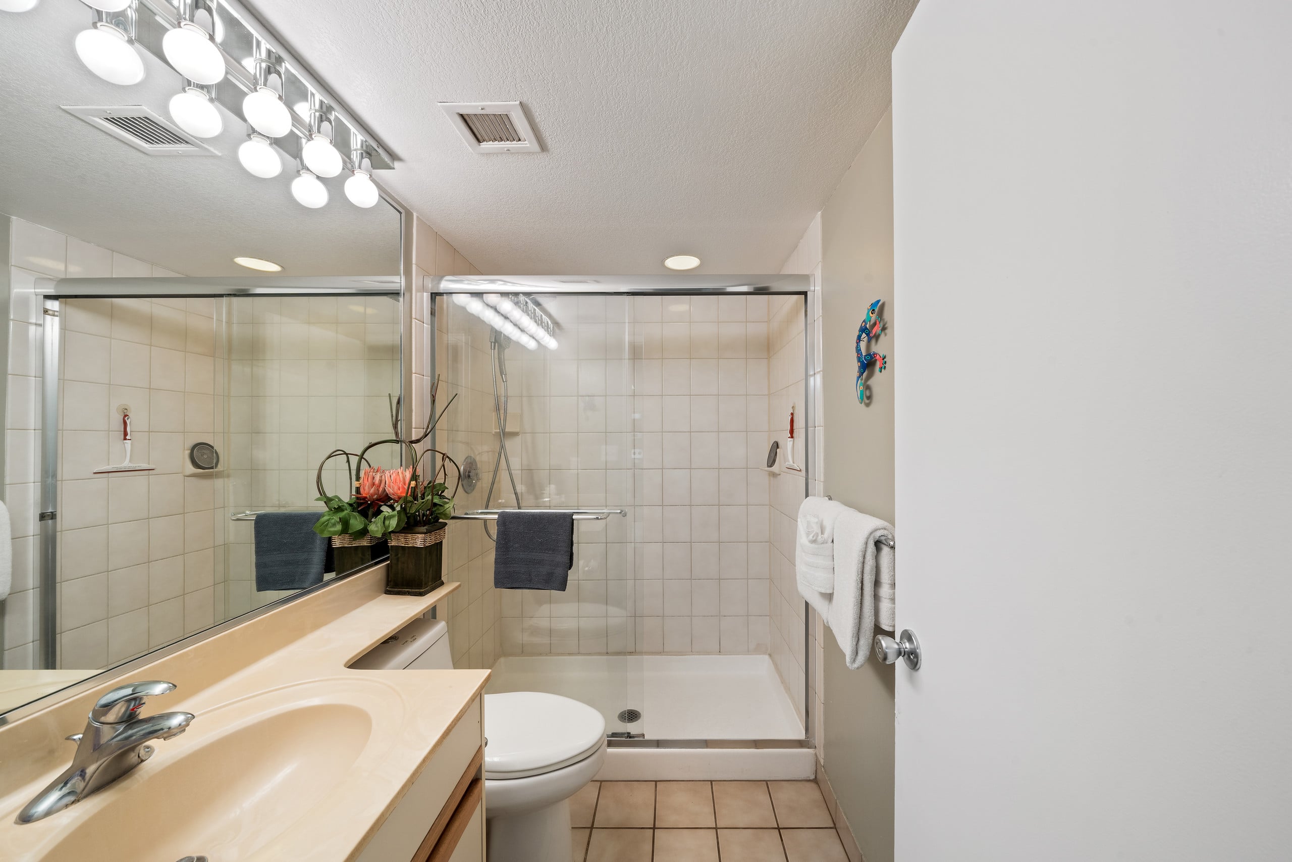 Maui Banyan H207 Tropical By Beach, Pool Hot Tub! - Image 22