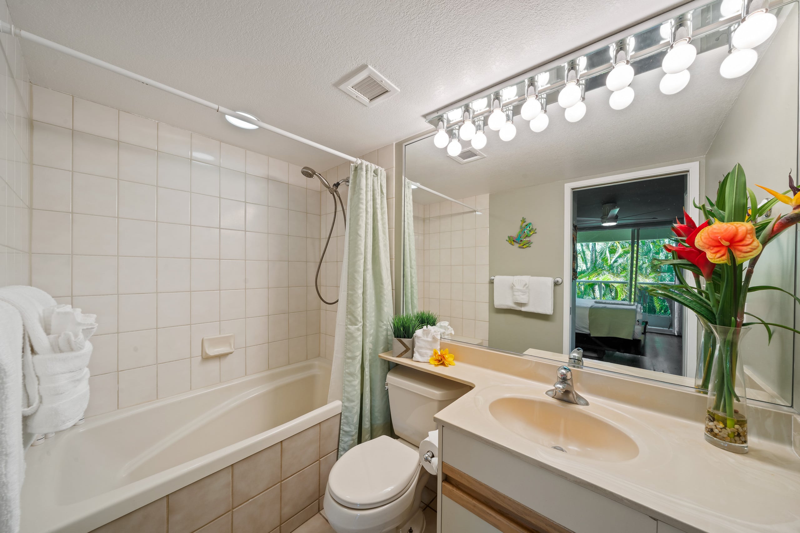 Maui Banyan H207 Tropical By Beach, Pool Hot Tub! - Image 20